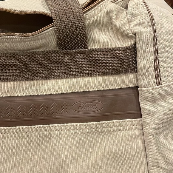 Eddie Bauer Ford vtg new with key chain Tan Canvas Duffel Bag - Picture 2 of 6